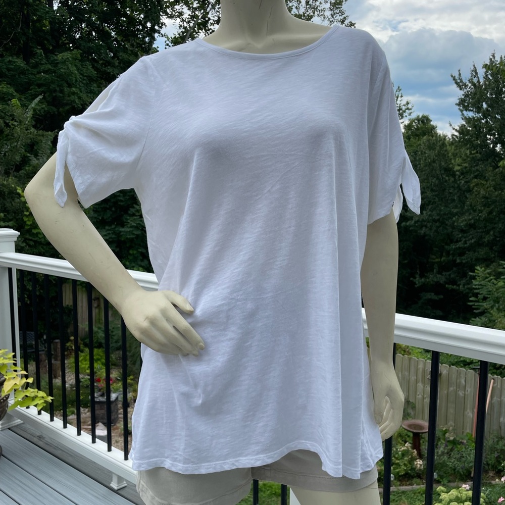BNWT loft plus t-shirt with tie sleeves size 14 plus